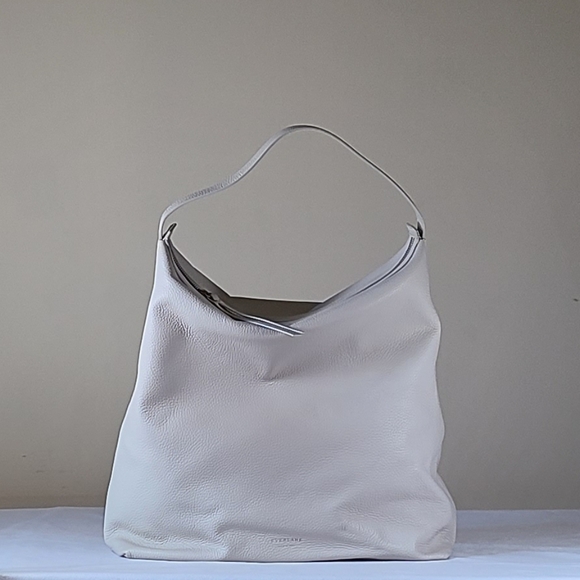 Everlane Boss Leather Bag in Sandstone - Picture 7 of 9